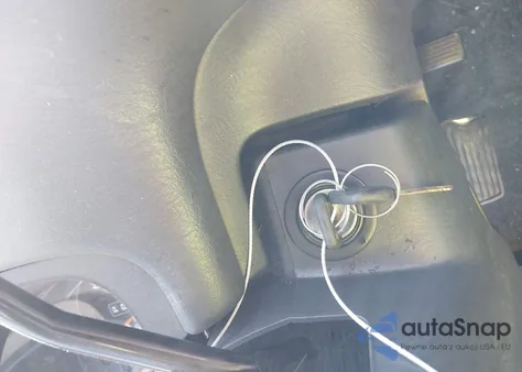 2000 Honda Cr-V Lx from USA, damaged, VIN JHLRD2842YS006240